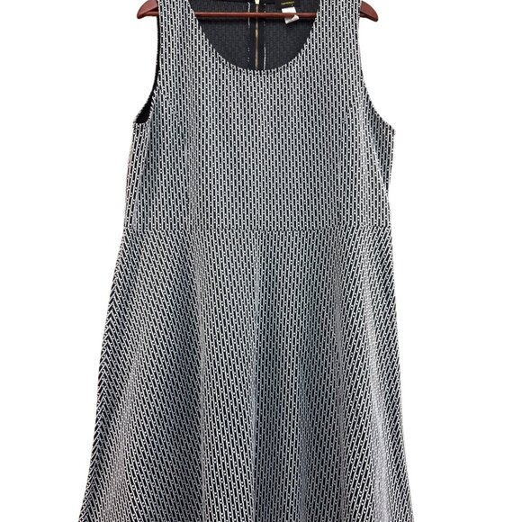 Sleeveless Black & White Textured Pattern Dress With Back Zipper By Espresso - Picture 1 of 5